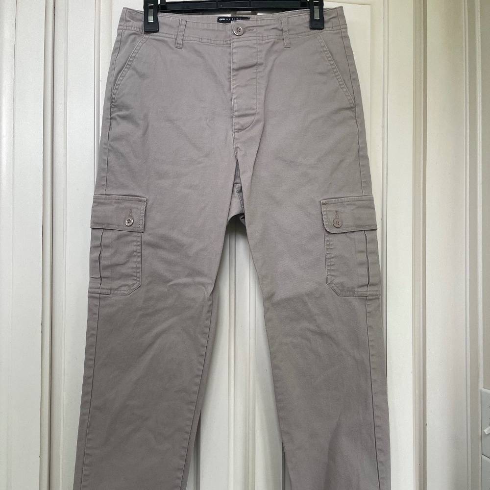 Men's 30w 32l khaki cargo pants Asos Design from UK